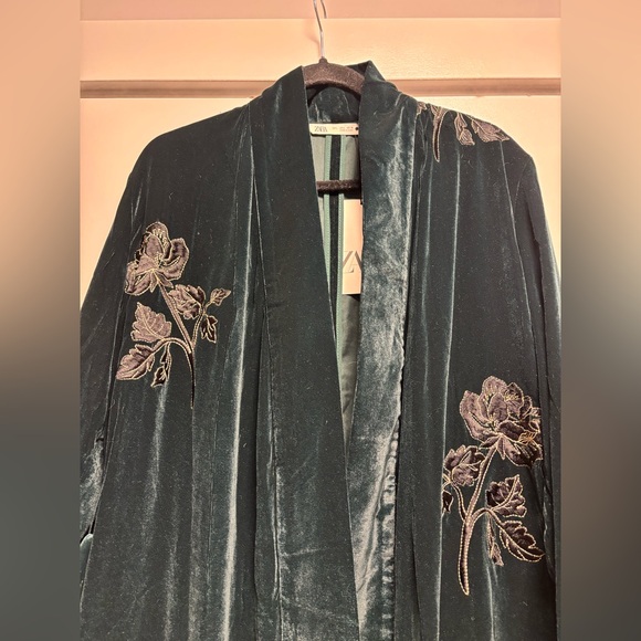 NWT ZARA Embroidered Velvet Kimono Dress Green Jacket L - Picture 7 of 9